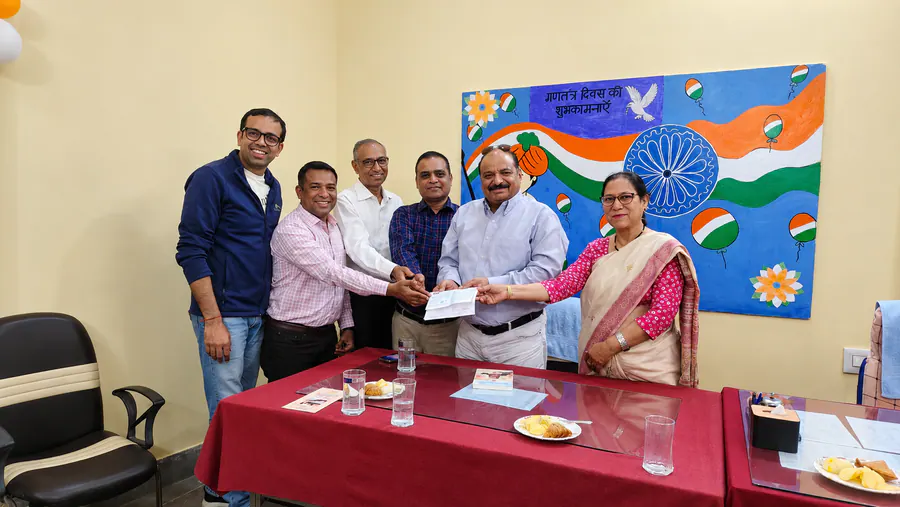 छात्रवृत्ति वितरण का चित्र