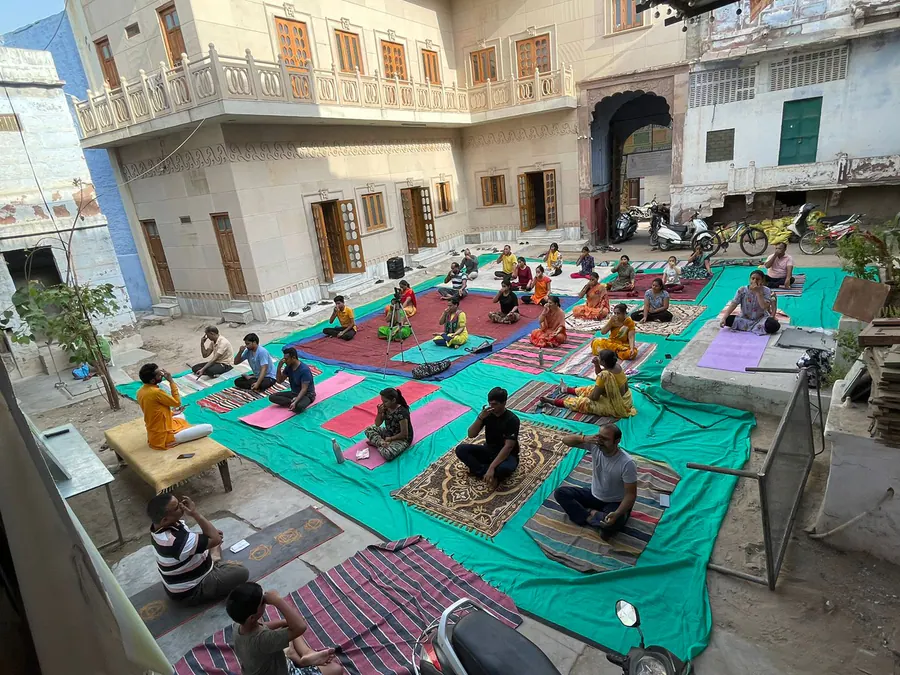 योग एवं प्राणायाम का चित्र