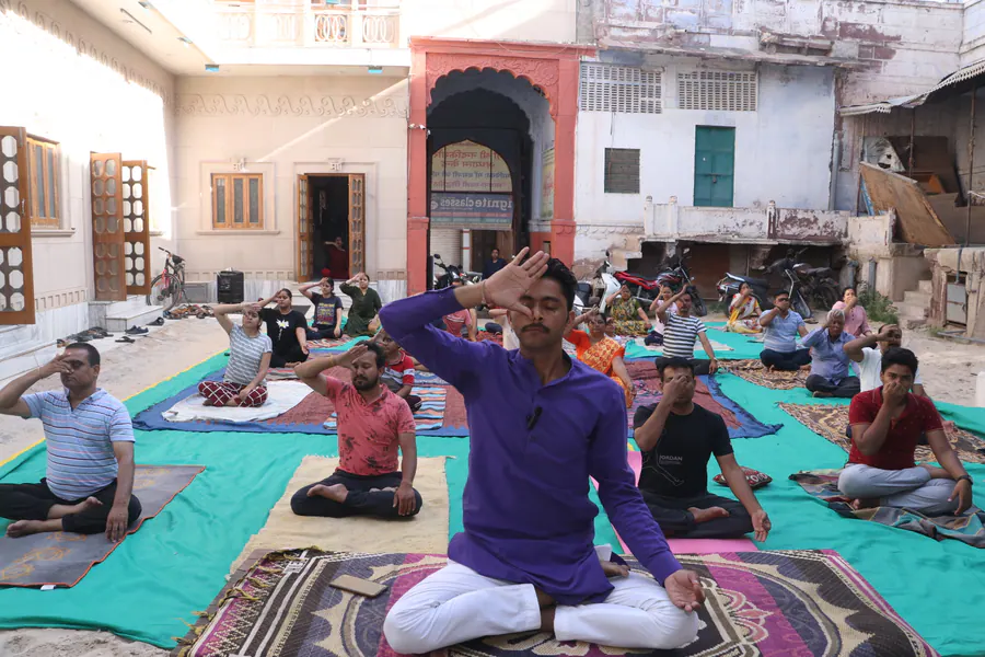 योग एवं प्राणायाम का चित्र