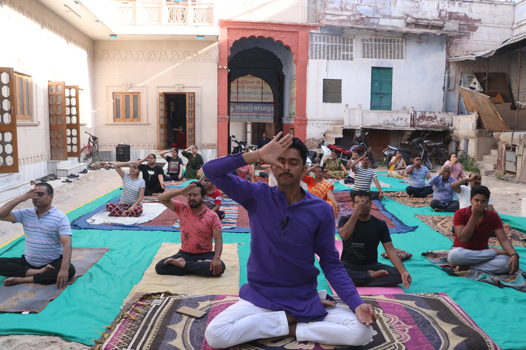 सिद्धपीठ में निःशुल्क योग एवं प्राणायाम कक्षा